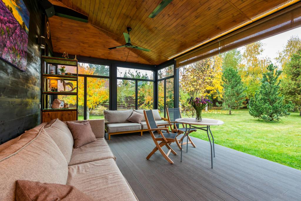 Conseils pour entretenir vos coussins de jardin toute l'année